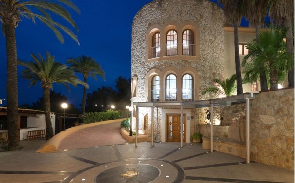 Luxe villa te koop in Jesus in Ibiza het Paleis van Ibiza